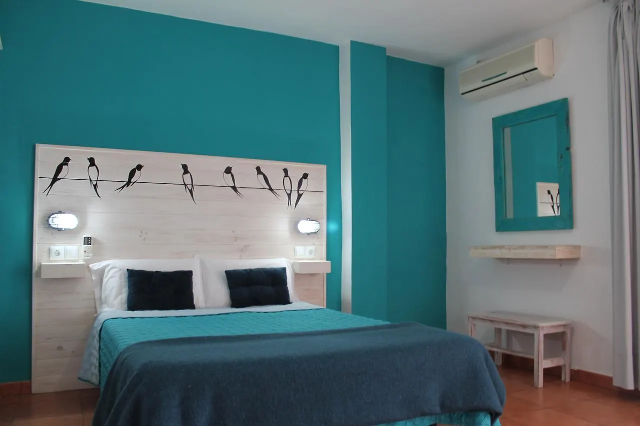 Hotel El Pino contacts